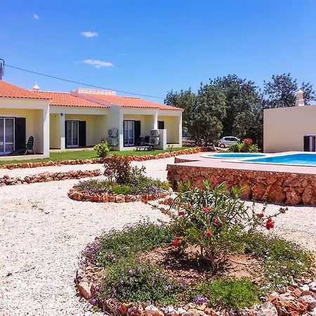 בית נופש Casa Claire אלגוז